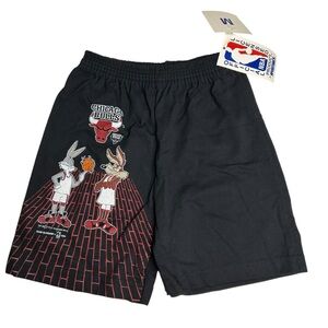 VINTAGE | Deadstock ‘94 Chicago Bulls + Looney Tunes Youth Shorts -Sz Medium(6)